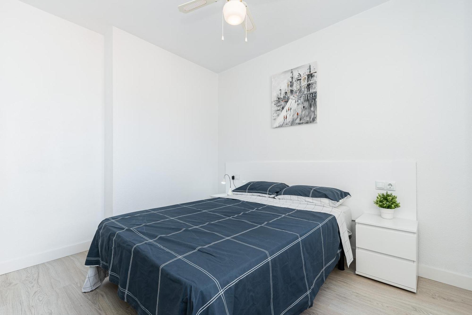 Apartamento En Centro Torrevieja Luaran gambar