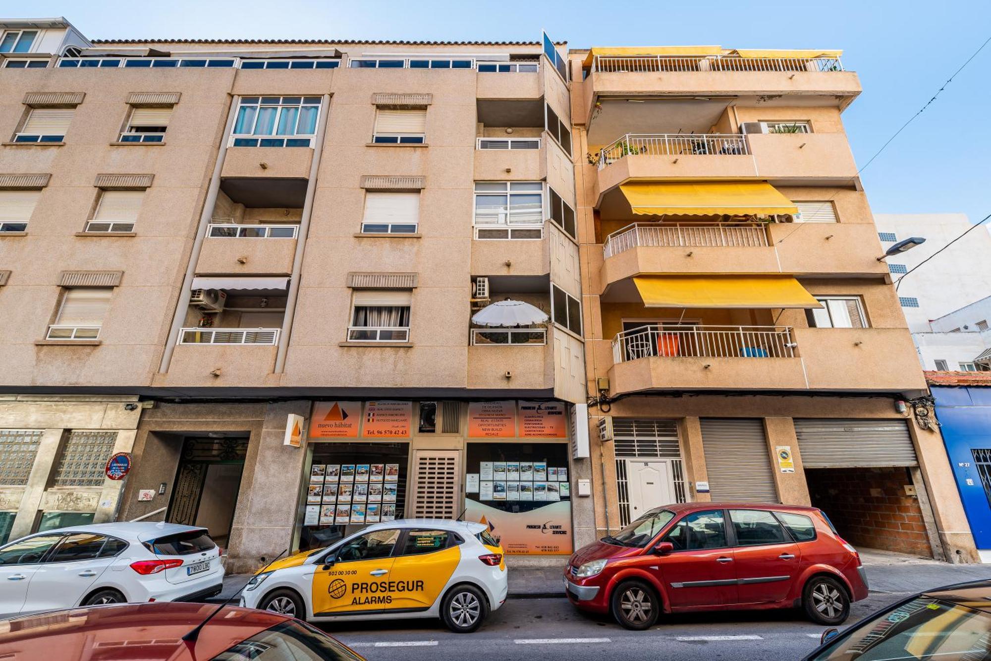 Apartamento En Centro Torrevieja Luaran gambar